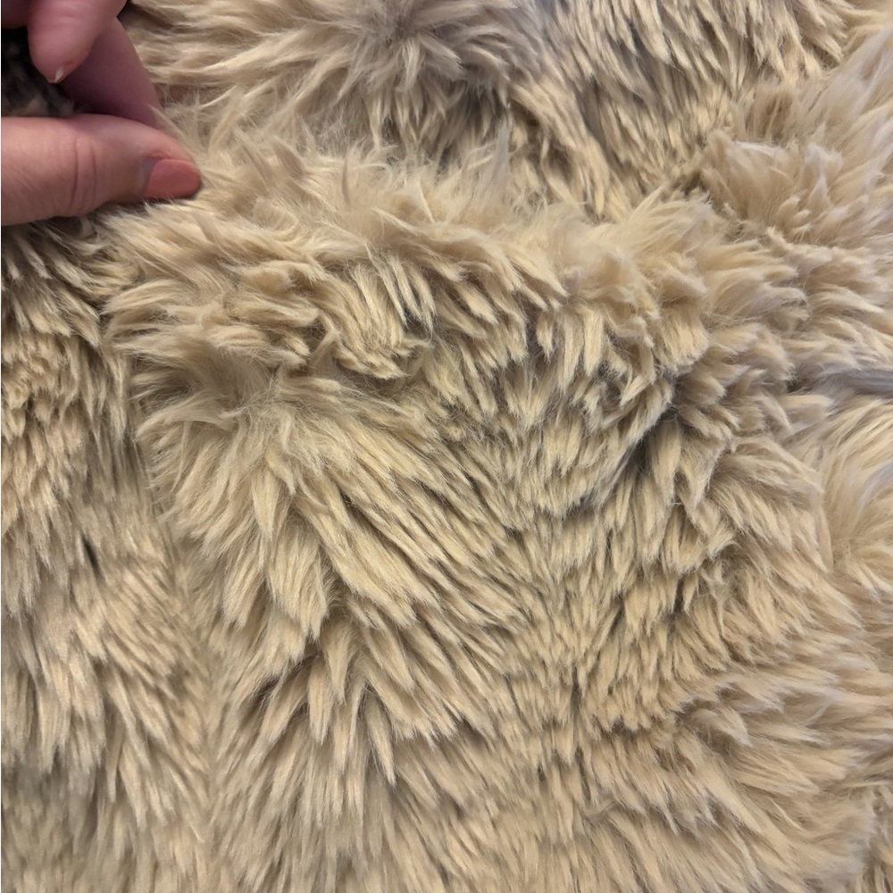 Abercrombie Faux Fur Jacket in Beige - Picture 7 of 7